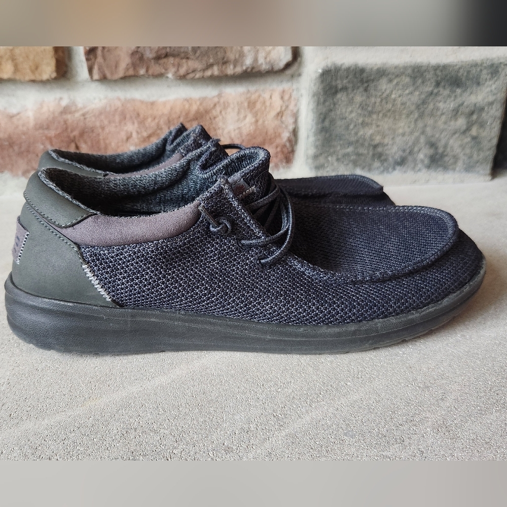 Men's Hey Dude Shoes - Picture 5 of 7